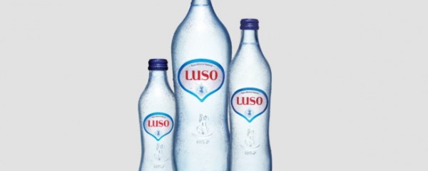 Água de Luso apresenta nova garrafa de vidro