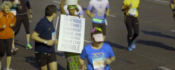 Mulher africana percorre Maratona de Paris