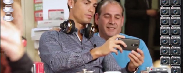O que acontece quando Ronaldo tenta beber chá em público?