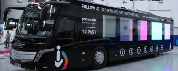Este autocarro promove o Turismo do Porto e Norte de Portugal