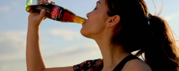 Coca-Cola Zero é agora Coca-Cola Zero Açúcar