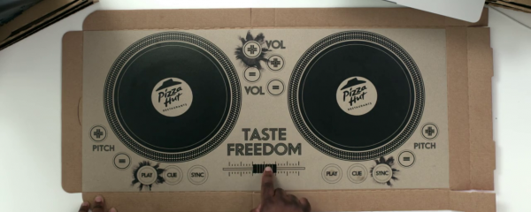 Pizza Hut apresenta a ‘DJ Pizza Box’