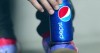 Leonel Messi dá toques em lata da Pepsi