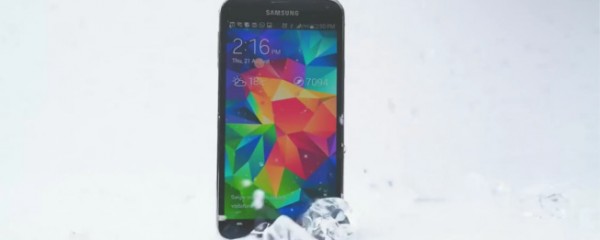 Samsung volta a “provocar” Apple