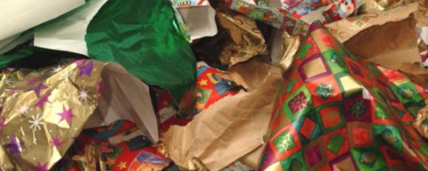 Sociedade Ponto Verde ensina a reciclar o Natal