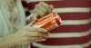 Coca-Cola lança latas com nomes em Braille