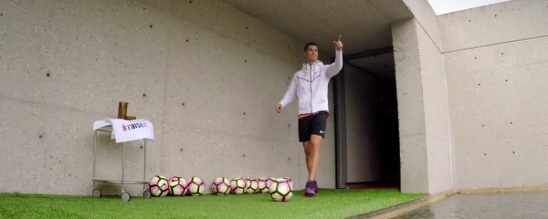 Ronaldo abate drones no seu jardim