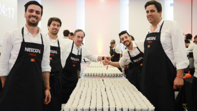 Nestlé entra para o Guinness com 21 mil cafés tirados numa hora