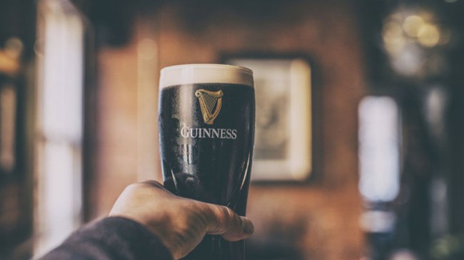 Se o seu patrão lhe der o dia, a Guinness oferece a cerveja