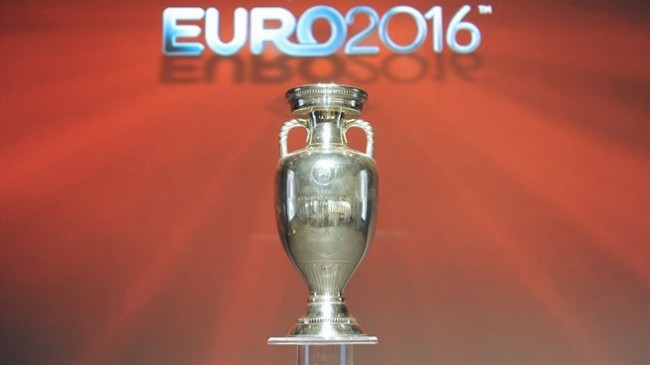 Quer ver a taça dos Campeões Europeus?