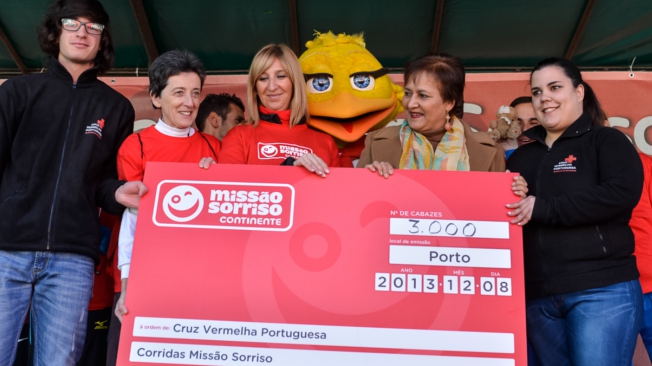 3.000 cabazes alimentares doados à Cruz Vermelha Portuguesa